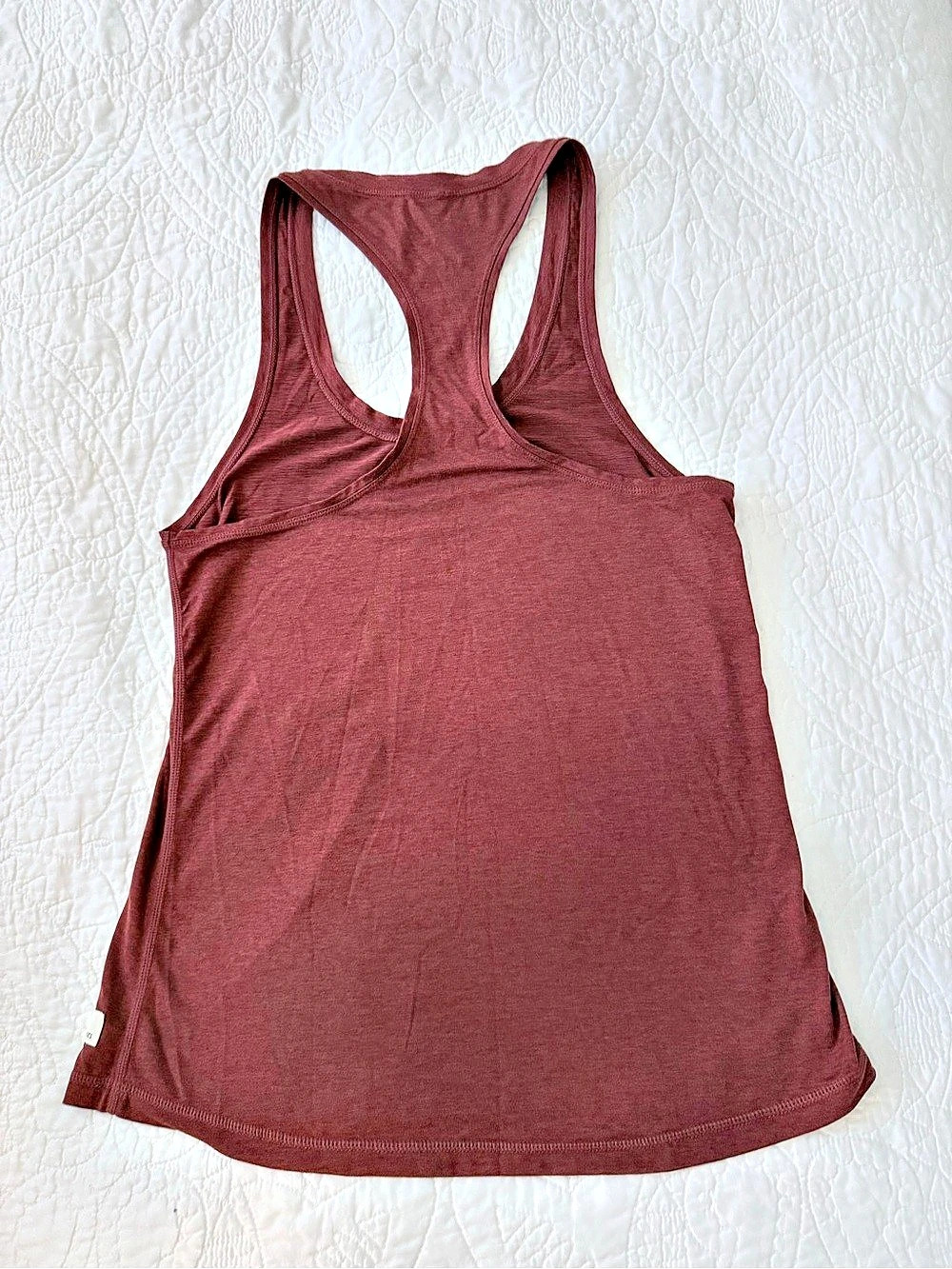 Vuori Energy Racerback Tank Racerback Tank in Burgundy Like New